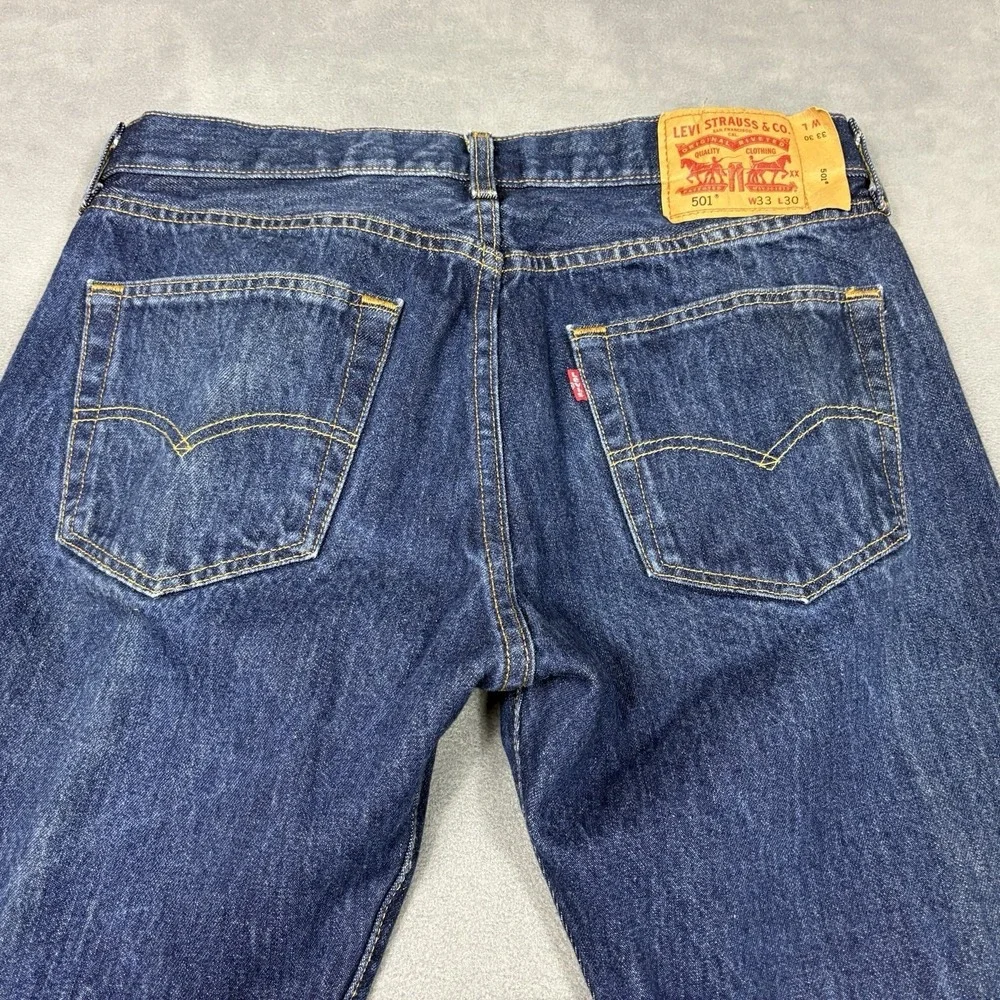 Levis 501 Original Fit Jeans Mens Size 33x30 Button Fly Dark Wash Straight Leg
